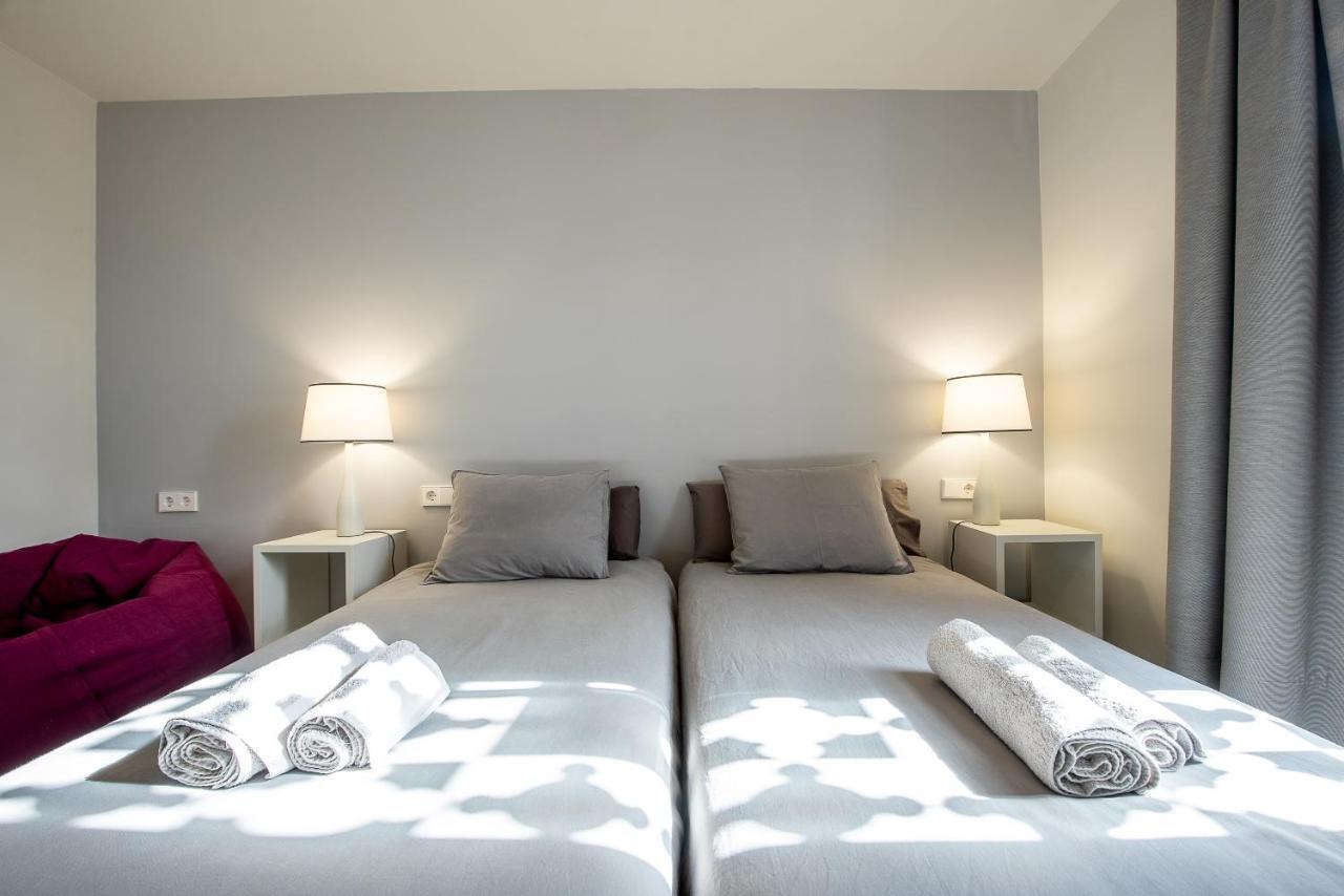Apartamento Con Terraza En San Luis * Seville