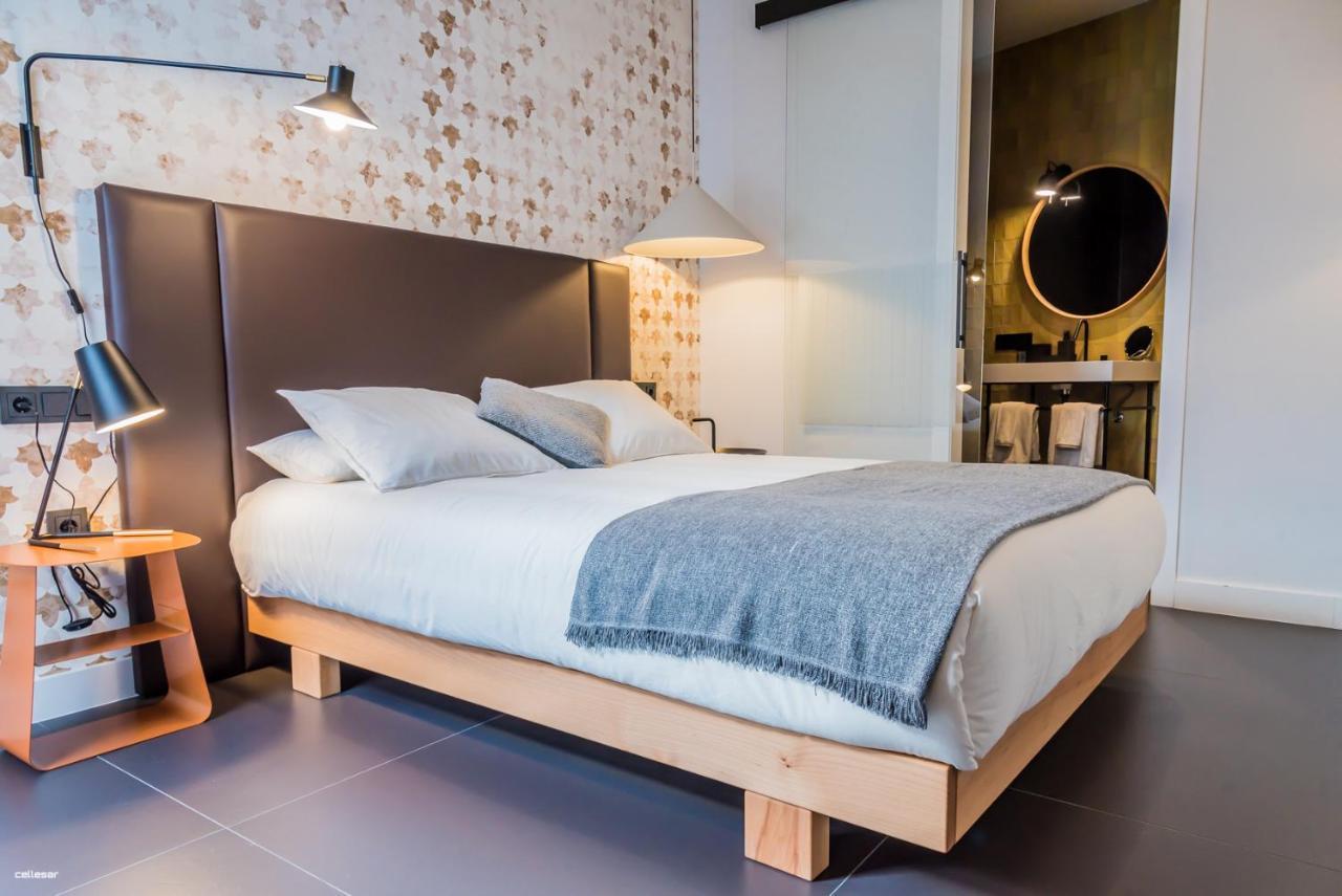 Hotel Welldone Quality - Crystal Pool Seville