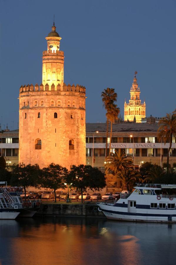 Casa Patio Del Siglo Xix Seville
